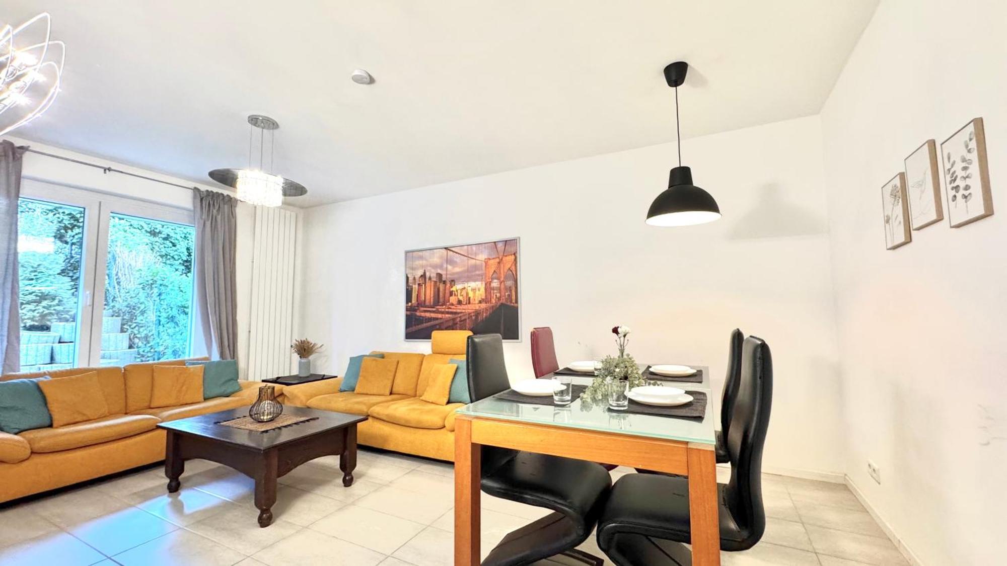 Hauptbahnhof Universitaetsklinikum Messe Evonik Apartment